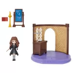 Spin Master - Harry Potter Set Lumea Vrajilor Sala De Clasa - imagine 3