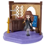 Spin Master - Harry Potter Set Lumea Vrajilor Sala De Clasa - imagine 4
