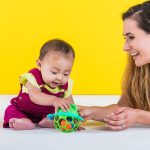 Bright Starts - Jucarie zornaitoare Oball Broscuta vesela - imagine 5