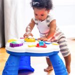 Baby Einstein - Masuta interactiva de activitati Discovering - imagine 3